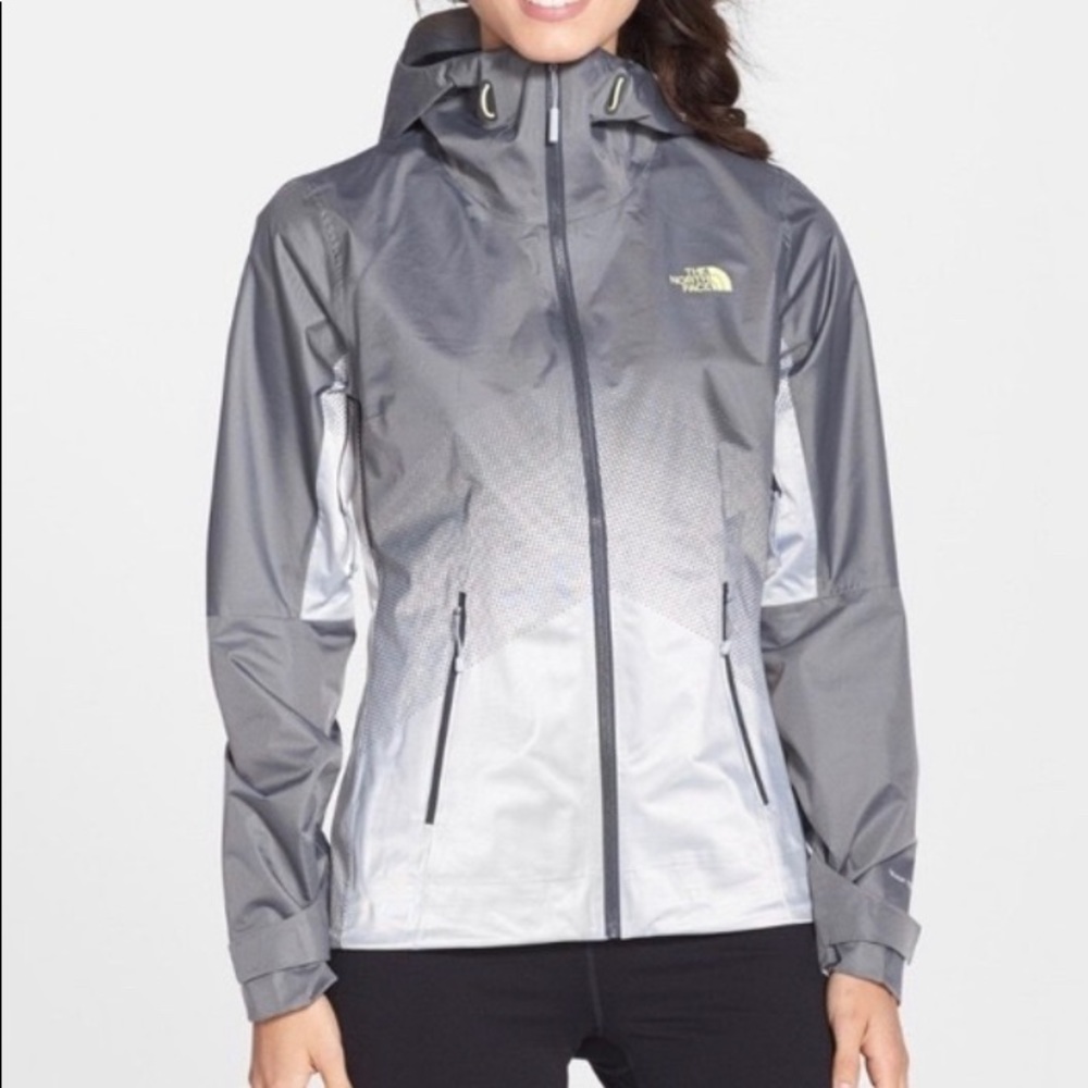 🌧 The North Face Rain Jacket